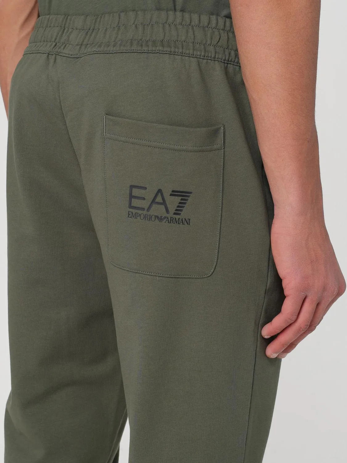 Pantalón hombre Ea7