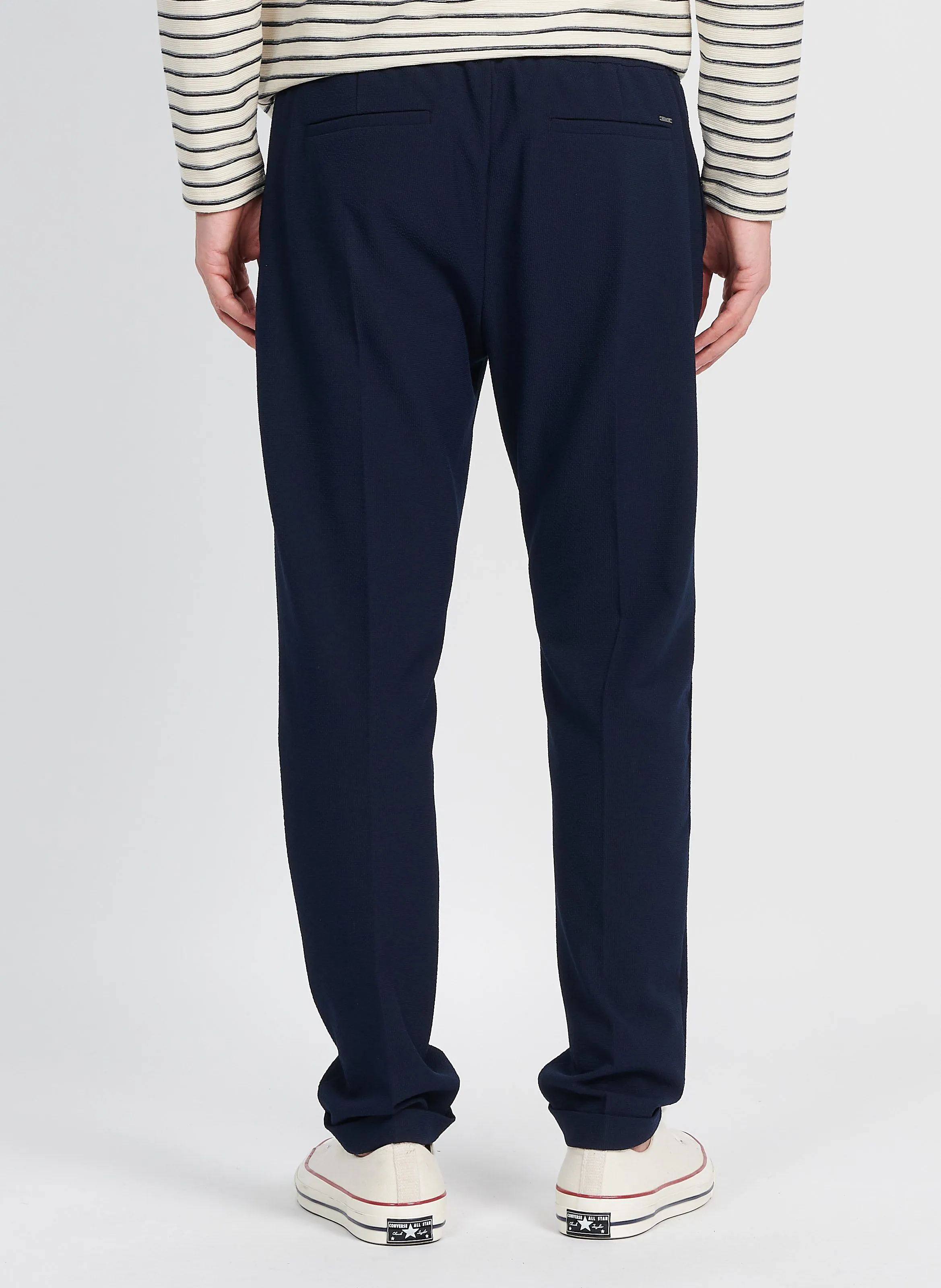 Pantalón tapered elástico en azul