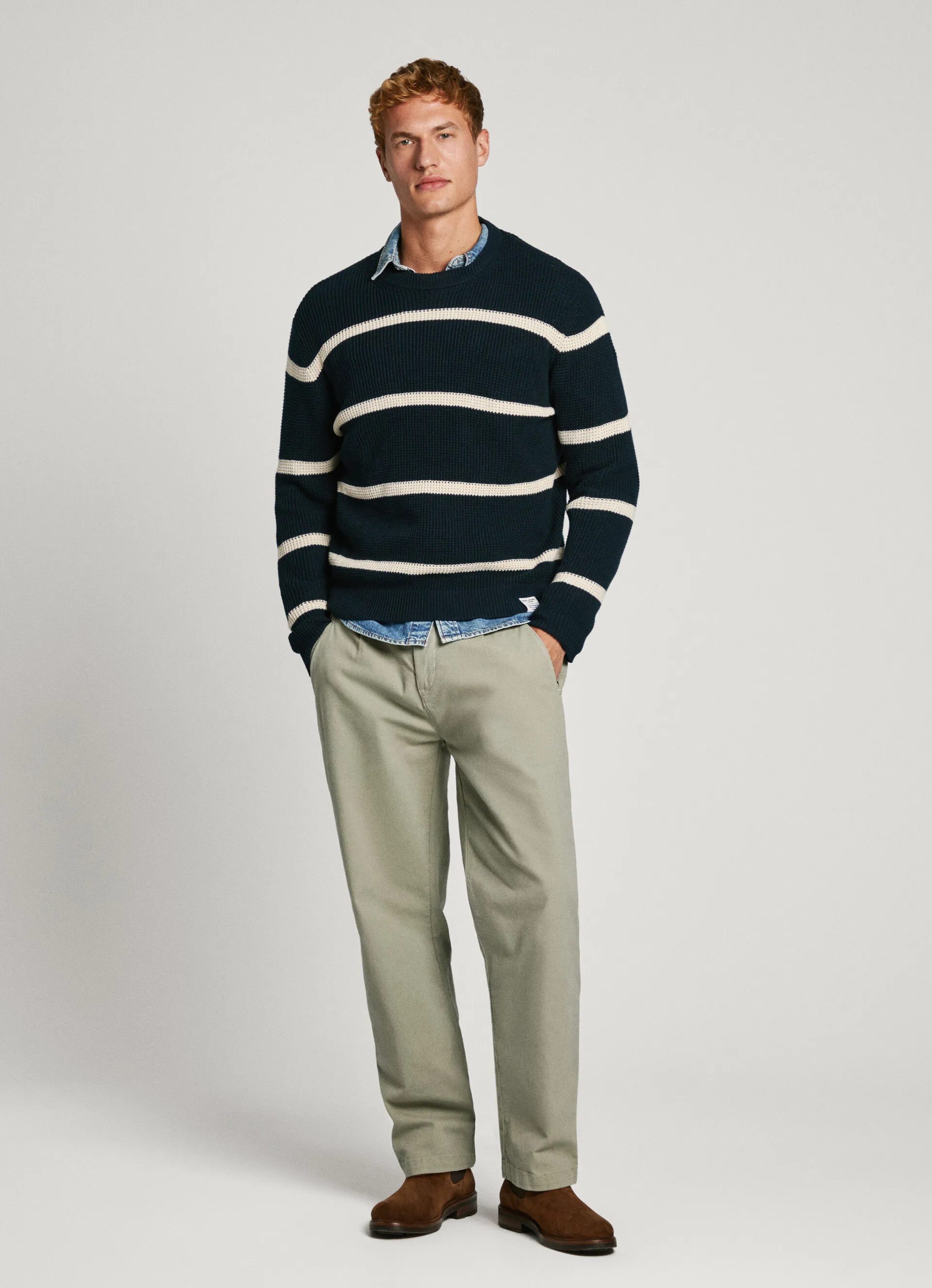 pantalón tejido elástico fit relaxed