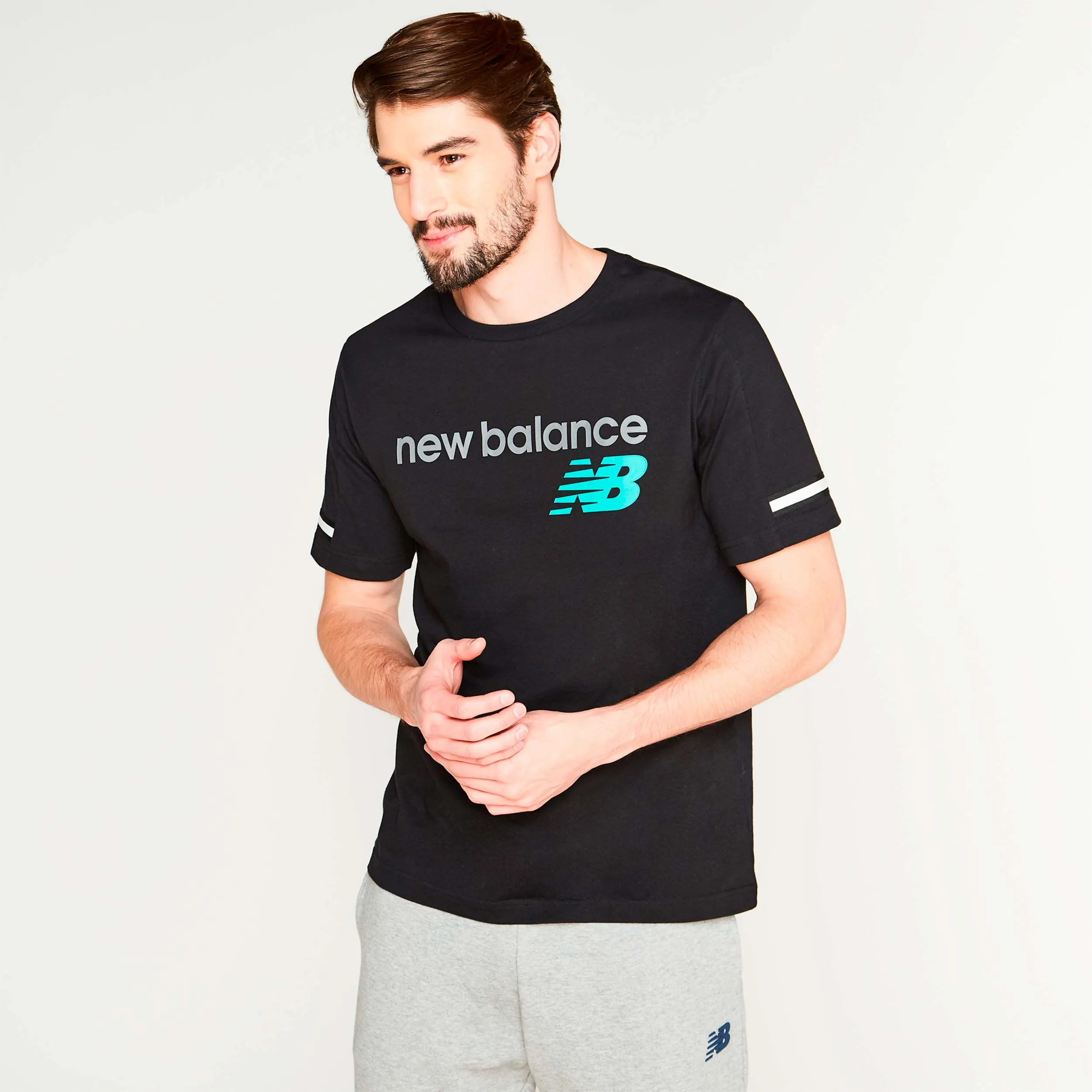 Polera Running Hombre Essentials New Balance Negro