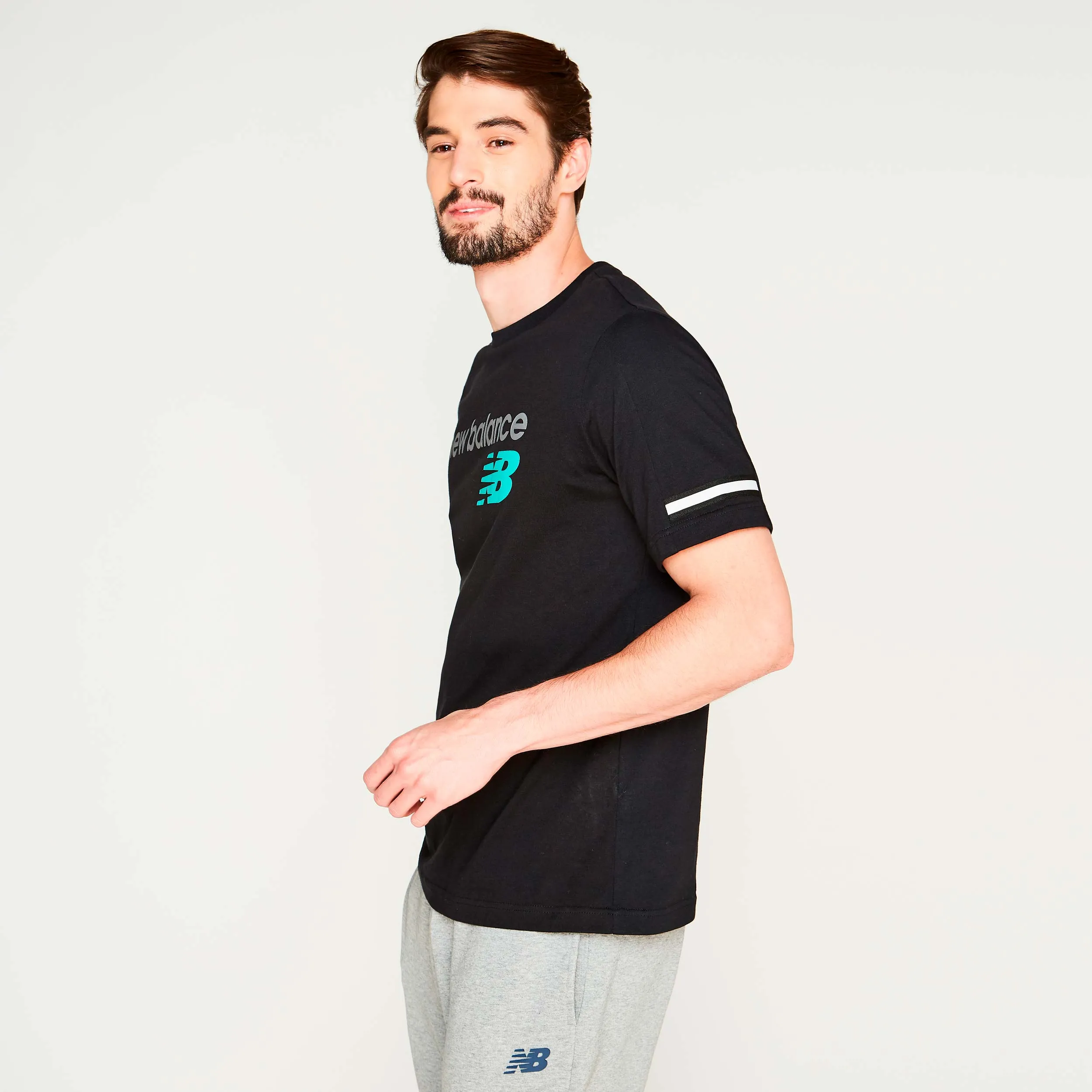 Polera Running Hombre Essentials New Balance Negro