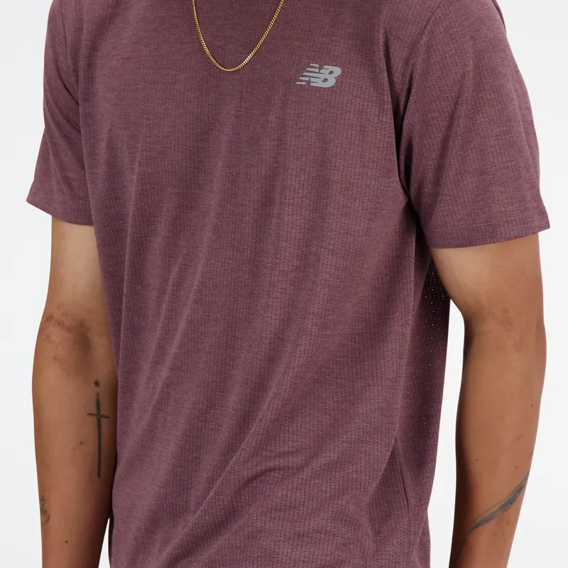 POLERA RUNNING HOMBRE NEW BALANCE ATHLETICS TSHIRT LILA