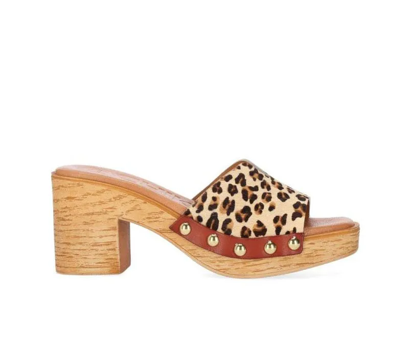 Sandalias con tacón tipo zueco CHIKA10 San Marino 09 cuero/leopardo