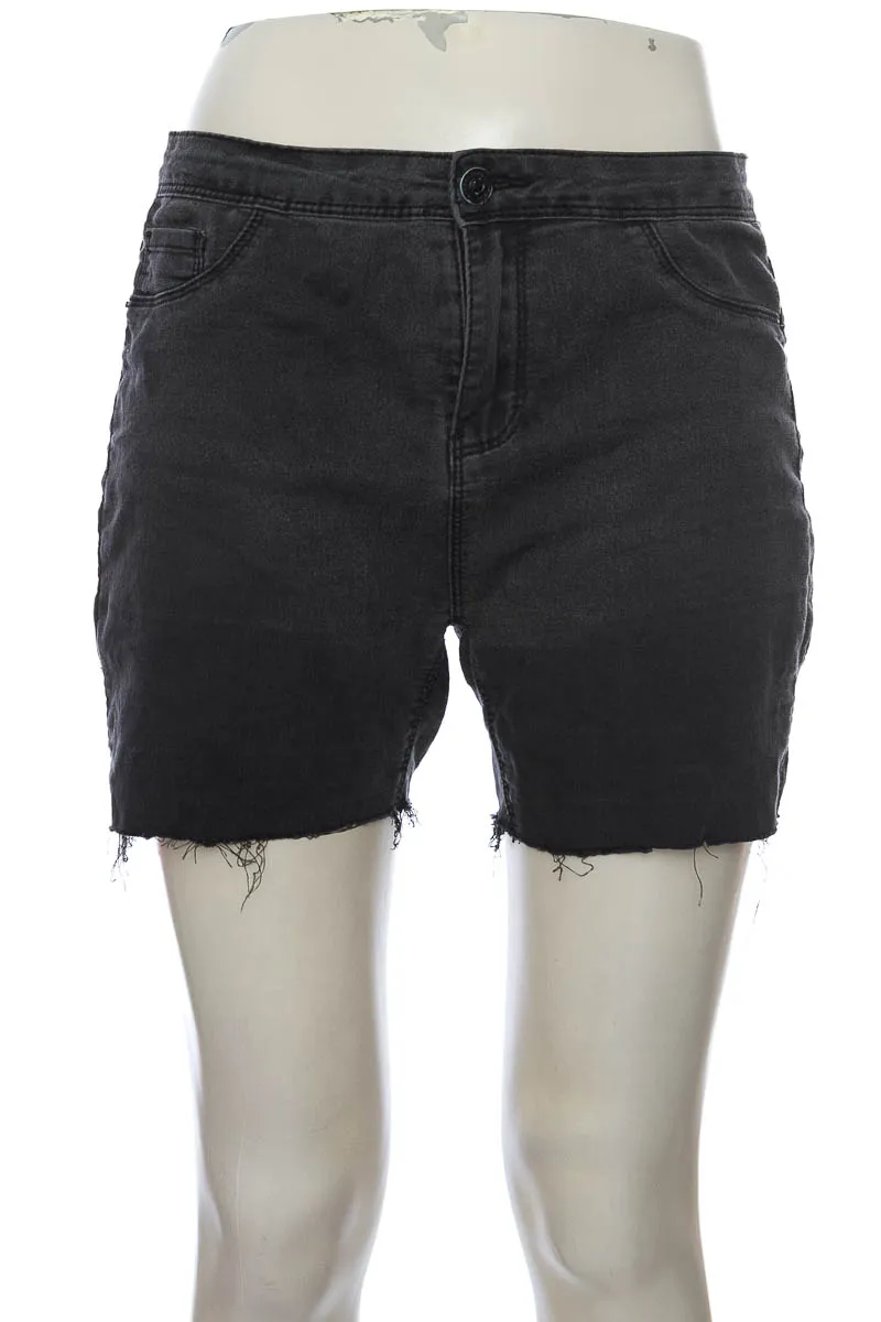 SHORT COLOR NEGRO  SYBILLA