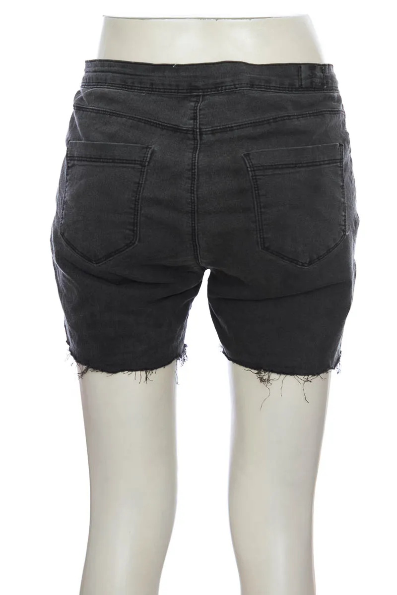 SHORT COLOR NEGRO  SYBILLA