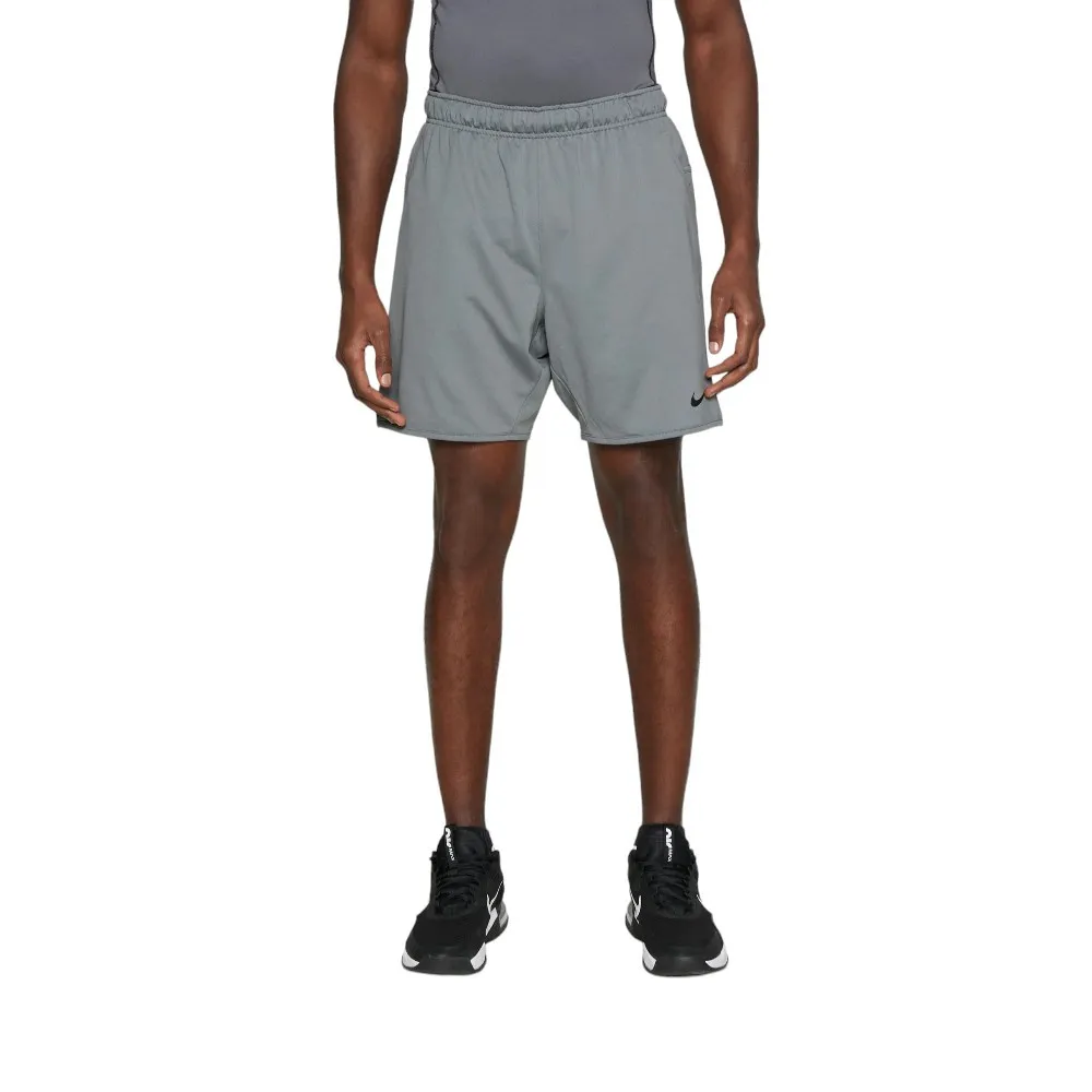 SHORT NIKE M NK DF TOTALITY KNIT 7IN UL GRIS NEGRO FB4196493