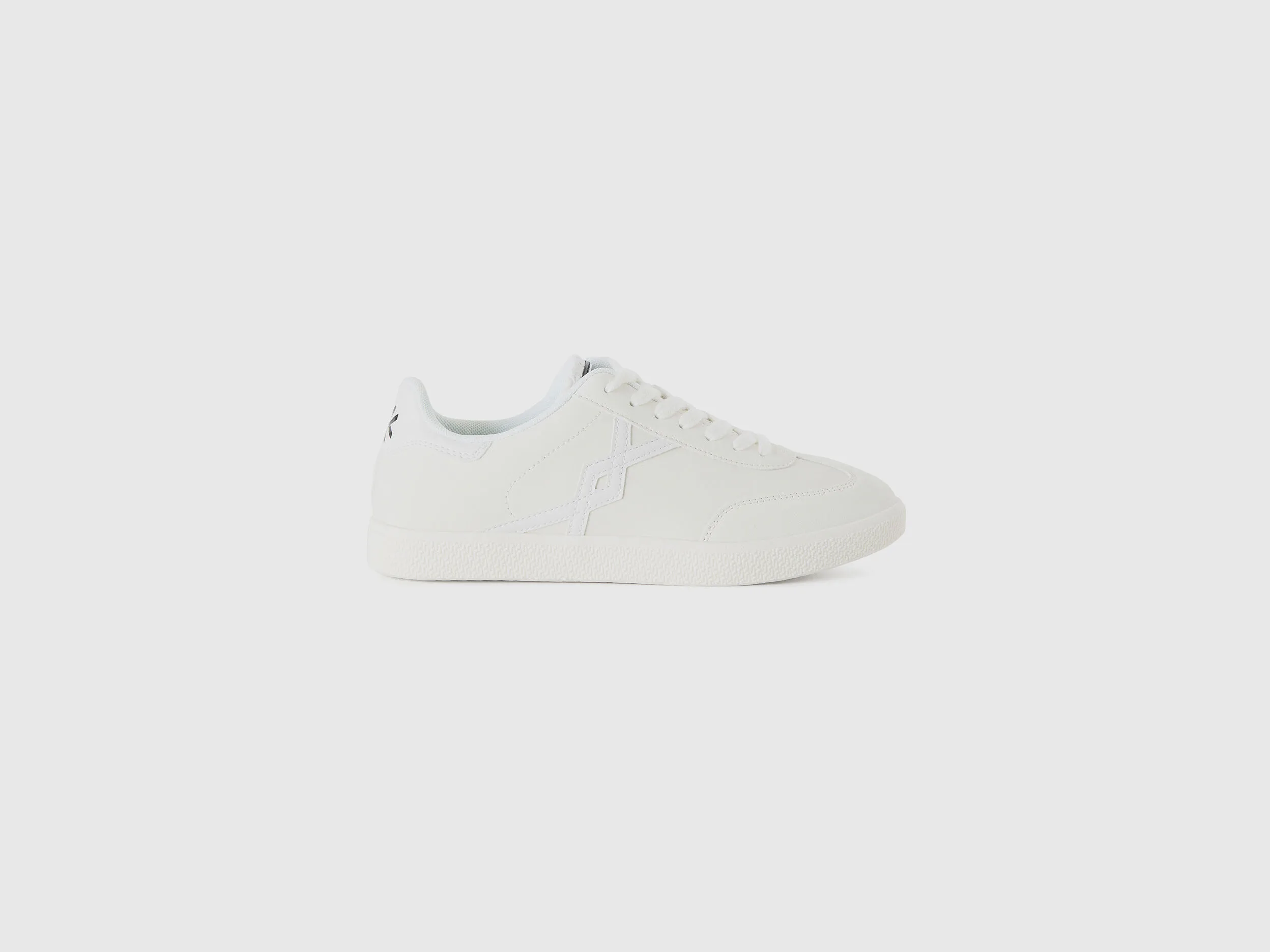 Sneakers bajas en tela de efecto piel