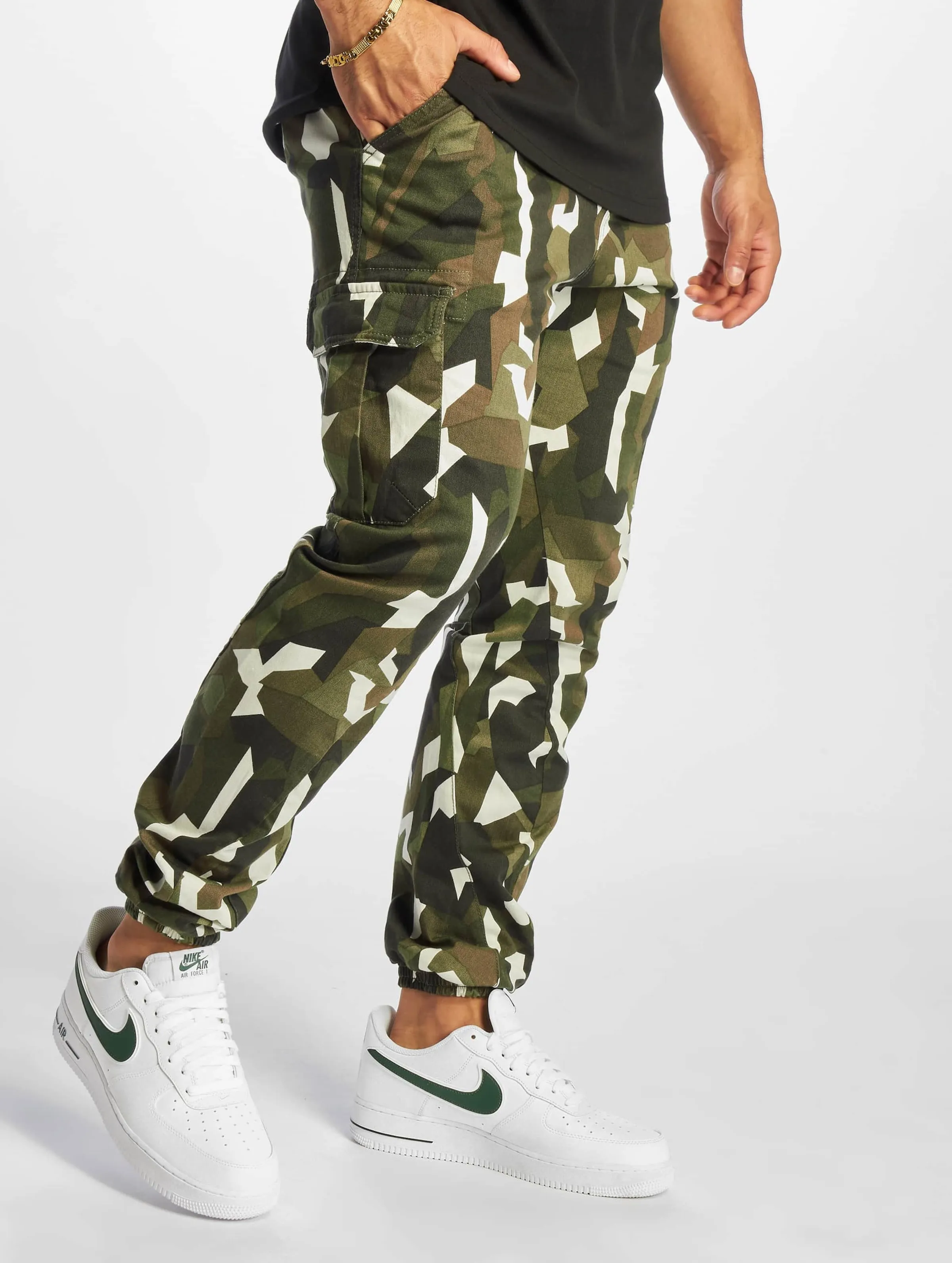 Urban Classics Geometric Stretch Twill
