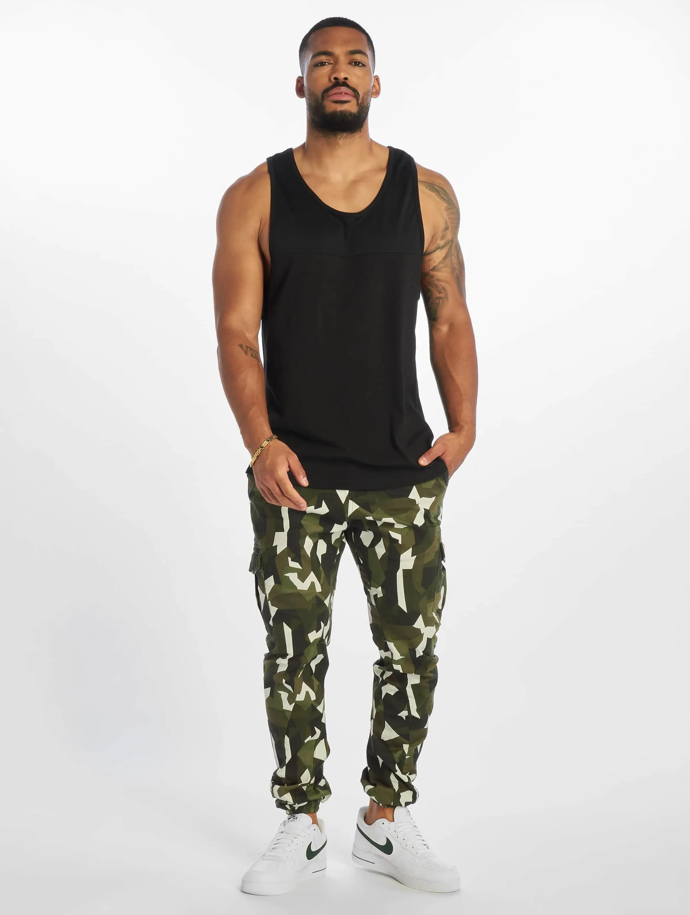 Urban Classics Geometric Stretch Twill