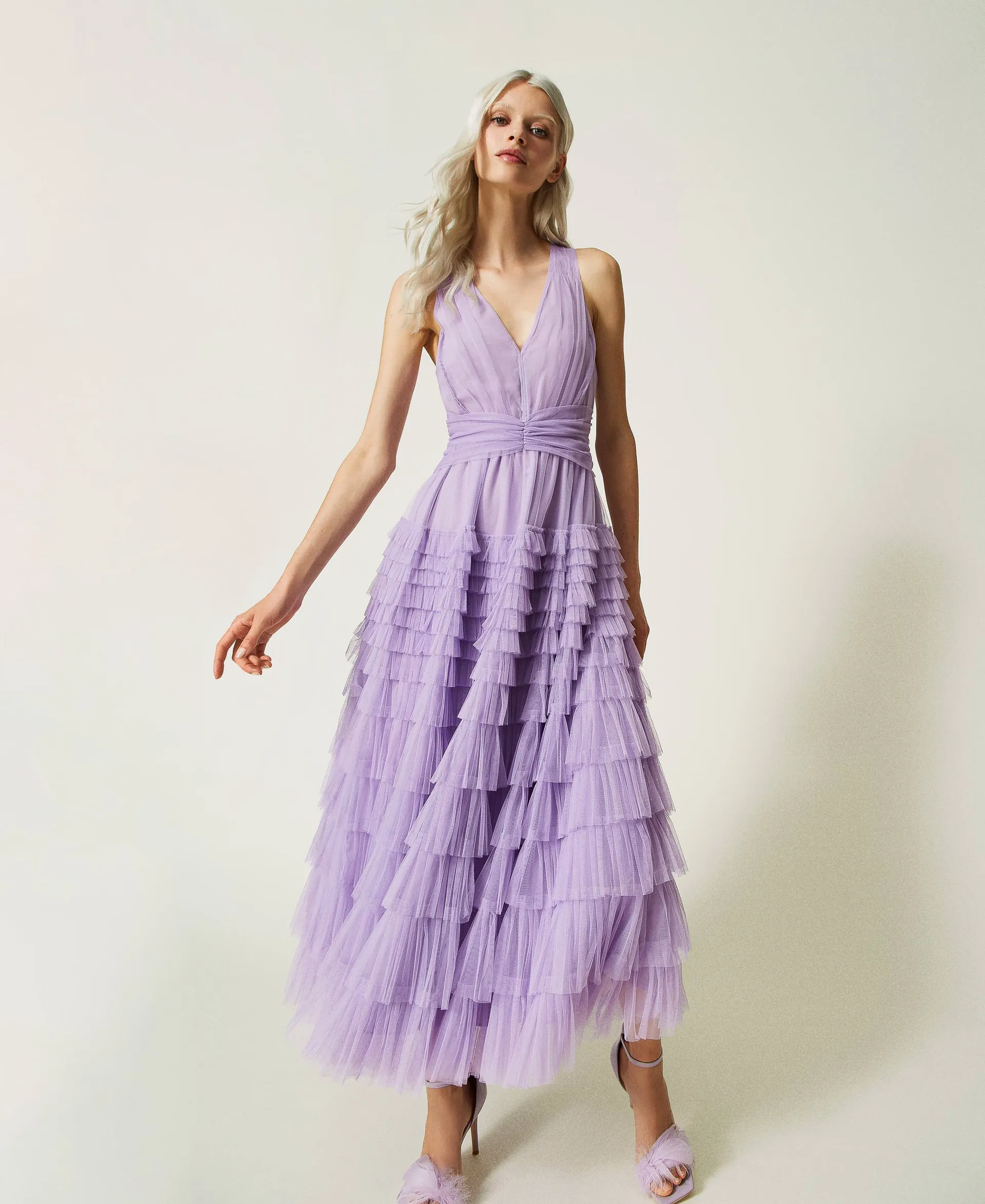 Vestido midi de tul con volantes