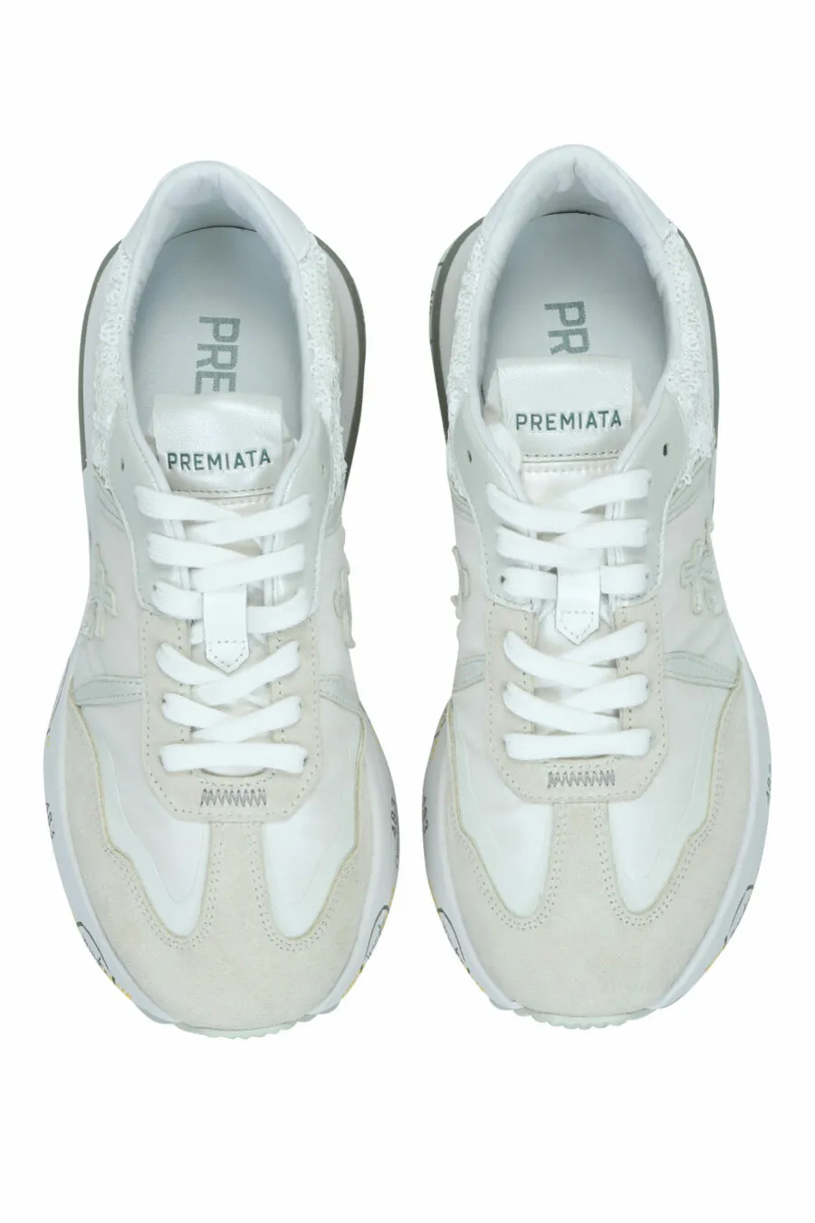 Zapatillas blancas con lentejuelas 