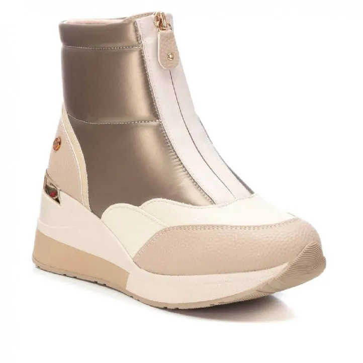 Zapatillas cuña Xti 141926 beige acolchada con cremallera delantera