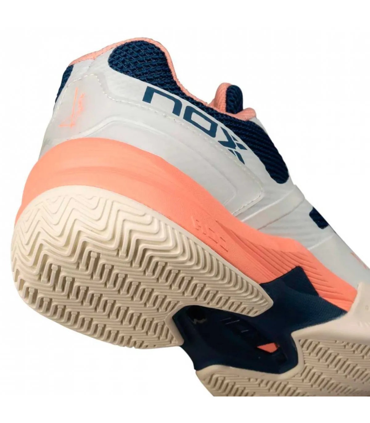 Zapatillas Nox de padel AT10 Pro Gardenia Titán