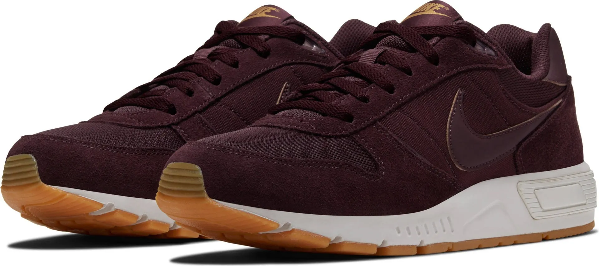 Zapatillas Running Hombre Nike Nightgazer Burdeo