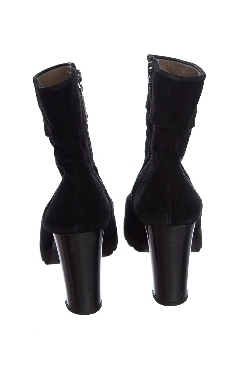 ZAPATOS COLOR NEGRO  BOUCHEREL